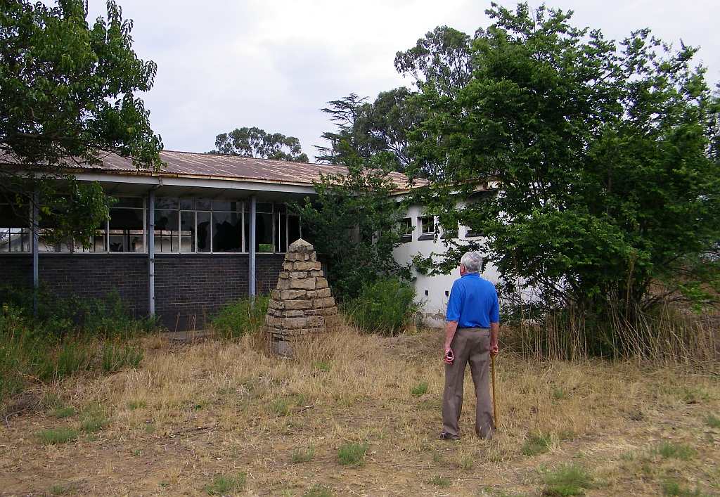 Viljoensdrift school monument